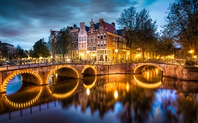 Амстердам, Нидерланды, ночь, огни, река, мост, дома HD обои