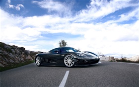 Черный Koenigsegg суперкар