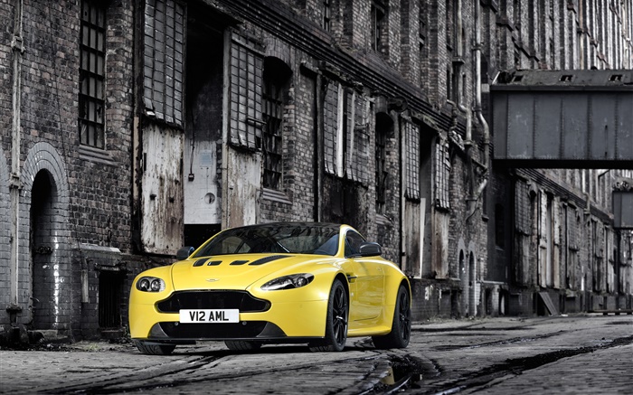 Aston Martin V12 Vantage S желтый суперкар обои,s изображение