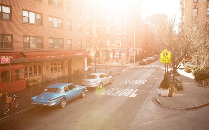 Улица Город, дома, автомобили, солнечные лучи, утро обои,s изображение