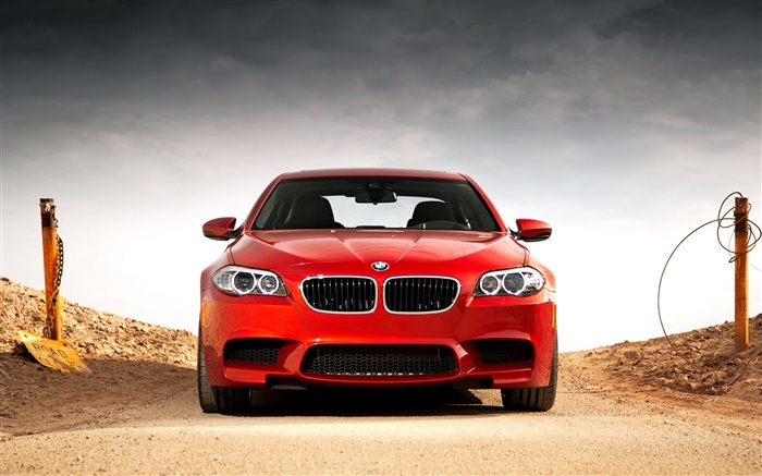 красный BMW M5 F10 вид автомобиля передняя обои,s изображение