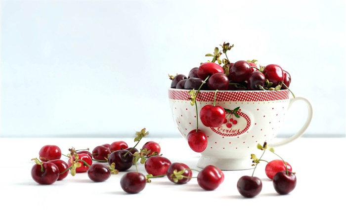 Красные вишни, чашки обои,s изображение