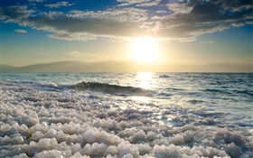 Мертвое море, соль, закат