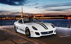 Ferrari 599 GTO белые спортивный автомобиль