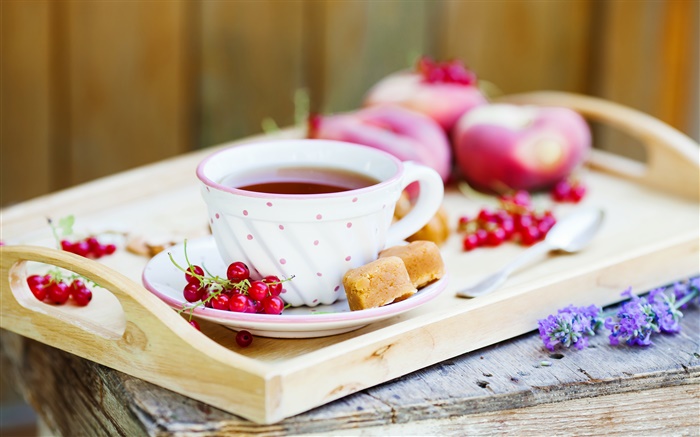 Чашка чая, красных ягод обои,s изображение
