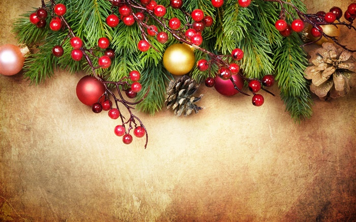 С Рождеством Христовым, украшения, сосновые ветки, ягоды, шары обои,s изображение