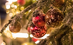Рождественская елка, шарики, блики, размытость фона HD обои