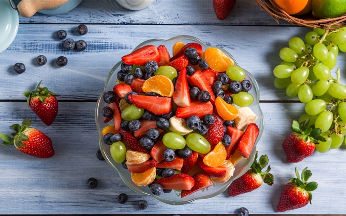 Фруктовый салат, чаши, виноград, клубника, черника, апельсин, банан обои,s изображение