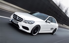 2015 Mercedes-Benz E-класса белый Скорость автомобиля HD обои