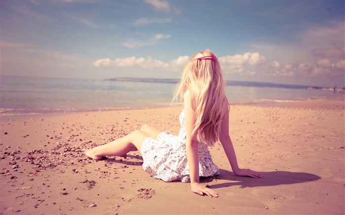 Девочка отдых на пляже, солнце, лето обои,s изображение