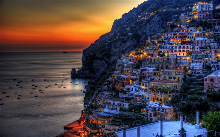 Позитано, Италия, красивый закат, море, побережье, горы, дома, фонари обои,s изображение