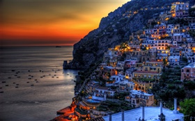 Позитано, Италия, красивый закат, море, побережье, горы, дома, фонари HD обои