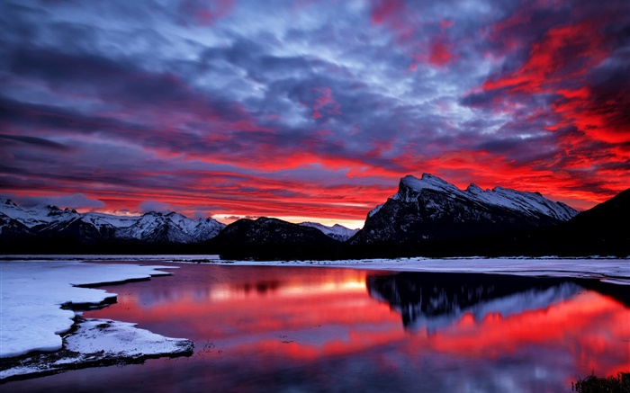 Красное небо, облака, свечение, закат, горы, озеро, снег, зима обои,s изображение