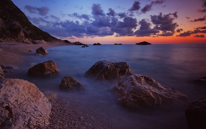 Море, закат, облака, небо, вечер, камни, берег обои,s изображение