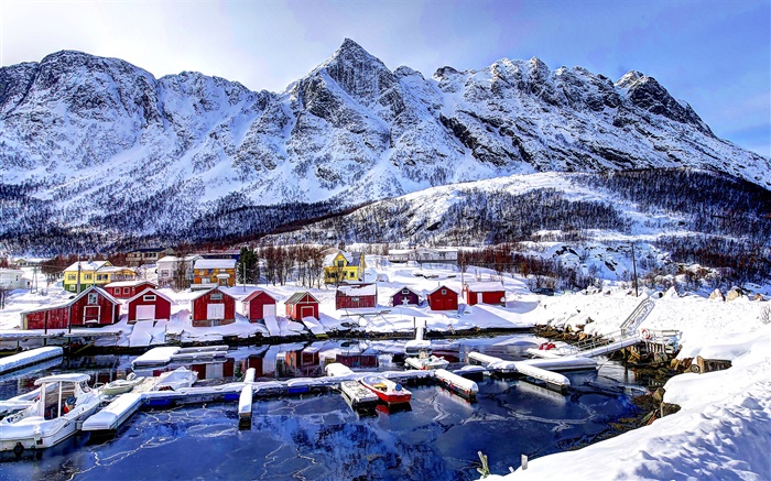 Норвегия зимой, снег, залив, горы, дома, лодки обои,s изображение