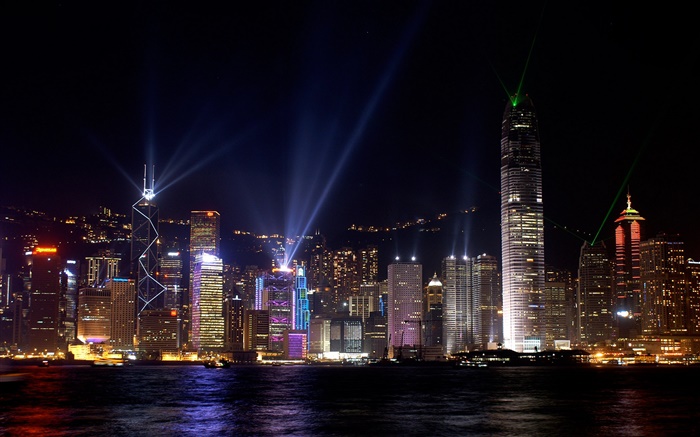 Красивый Гонконг, город ночью, небоскребы, огни, море обои,s изображение