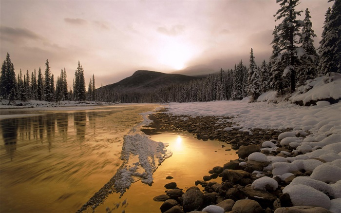 Красивый закат в зимний, лес, снег, горы, реки обои,s изображение
