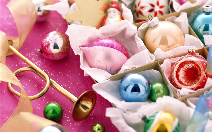 Новогоднее украшение, шары, ленты обои,s изображение