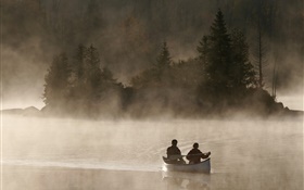 Рассвет, река, лодка, туман HD обои
