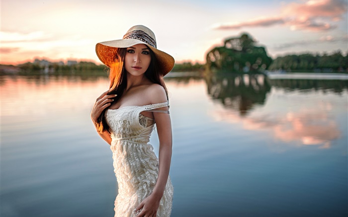 Девушка в прибрежной полосе, шляпа обои,s изображение