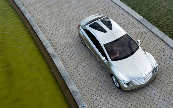 Серебряный Mercedes-Benz автомобиль вид сверху обои,s изображение
