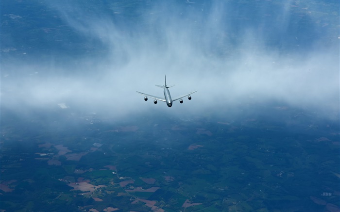 KC-135R Стратотанкер в небе, самолеты обои,s изображение
