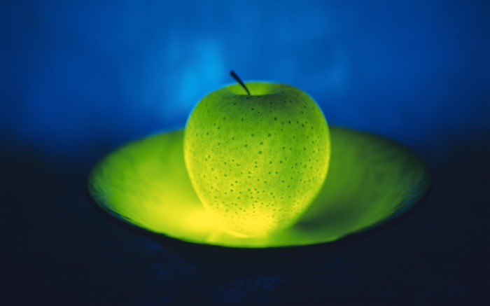 Свет фрукты, зеленое яблоко в пластине обои,s изображение