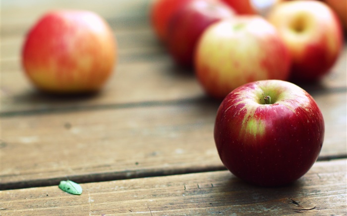 Сочные фрукты, красные яблоки, дерево доска обои,s изображение