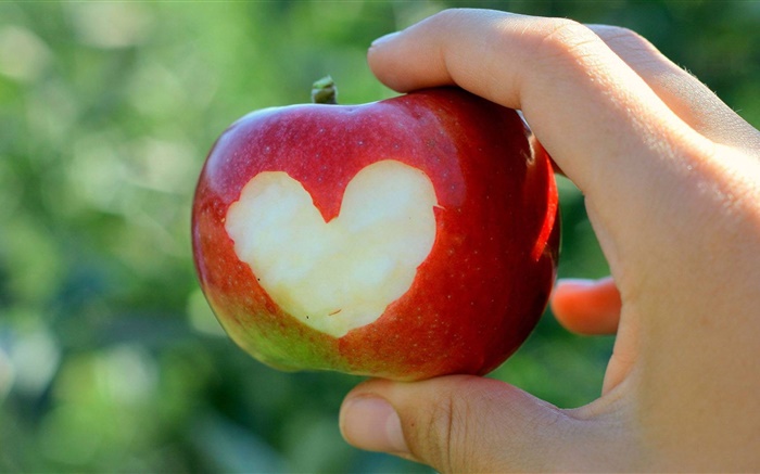 Красное яблоко, любовь сердца, рука обои,s изображение