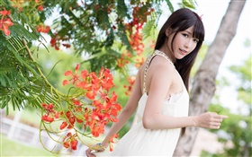 Белое платье Азиатская девушка, цветы, лето HD обои
