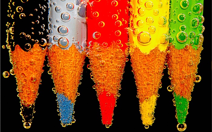 Цветной карандаш, капли воды обои,s изображение