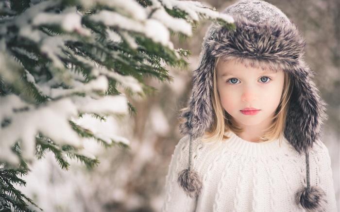 Зимний ребенок девушка, снег, шапка, свитер, деревья обои,s изображение