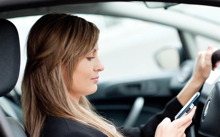 Девушка вождения автомобиля, телефон обои,s изображение