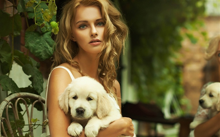 Белокурая девушка и собака обои,s изображение